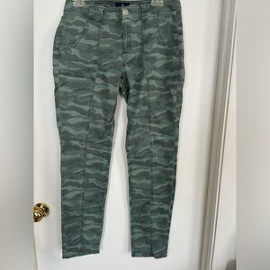 American Eagle Outfitters, skinny fit, camouflage print pants. Size 8 regular
